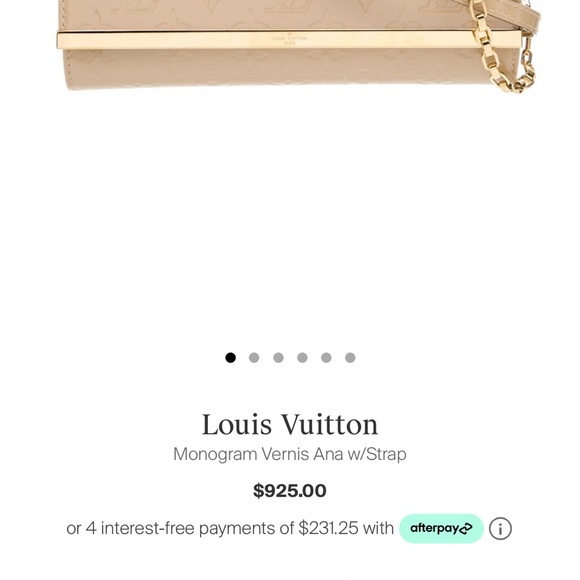 Like new bought it from the real real not a few months ago beautiful - Picture 6 of 9